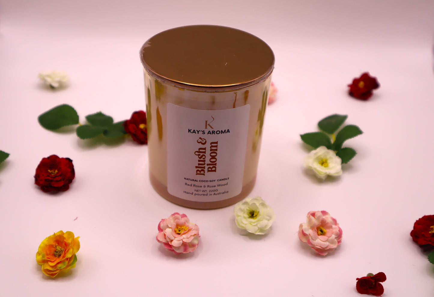 Blush & Bloom candle showing Victorian rose fragrance notes